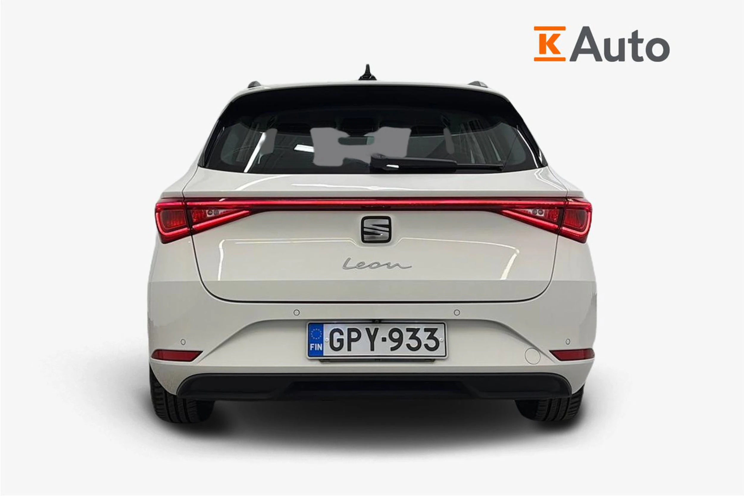 valkoinen SEAT Leon Sportstourer 2024 kuva 3.