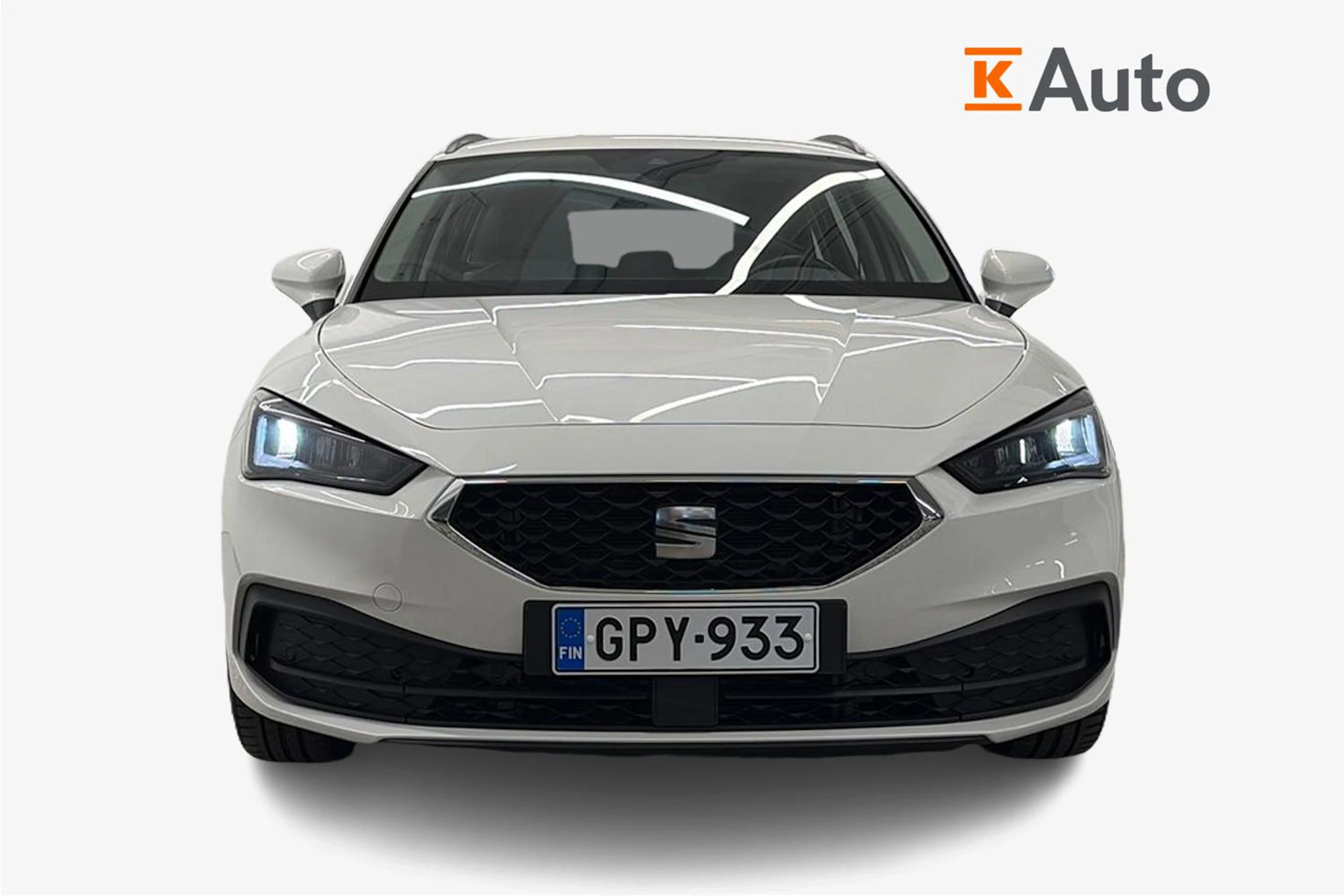 valkoinen SEAT Leon Sportstourer 2024 kuva 4.