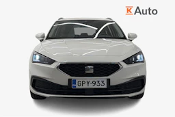 valkoinen SEAT Leon Sportstourer 2024 kuva 4.