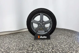 valkoinen SEAT Leon Sportstourer 2024 kuva 10.