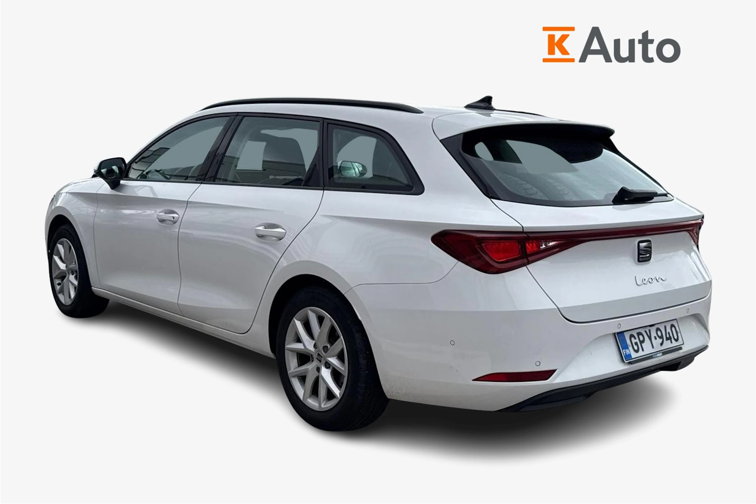 valkoinen SEAT Leon Sportstourer 2024 kuva 2.