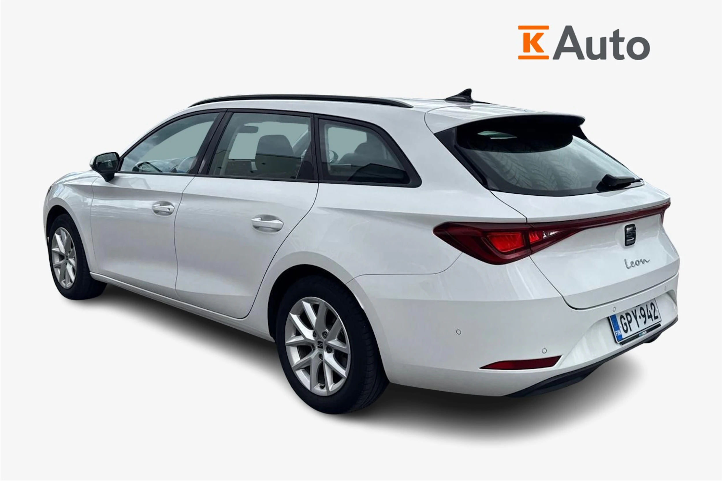 valkoinen SEAT Leon Sportstourer 2024 kuva 2.