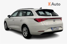 valkoinen SEAT Leon Sportstourer 2024 kuva 2.