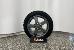 valkoinen SEAT Leon Sportstourer 2024 kuva 10.