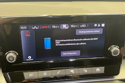 valkoinen SEAT Leon Sportstourer 2024 kuva 19.