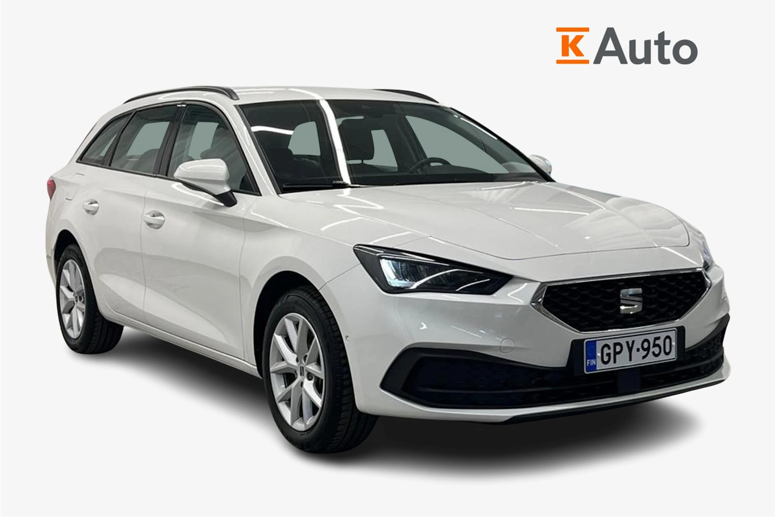 valkoinen SEAT Leon Sportstourer 2024 kuva 1.