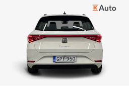 valkoinen SEAT Leon Sportstourer 2024 kuva 3.