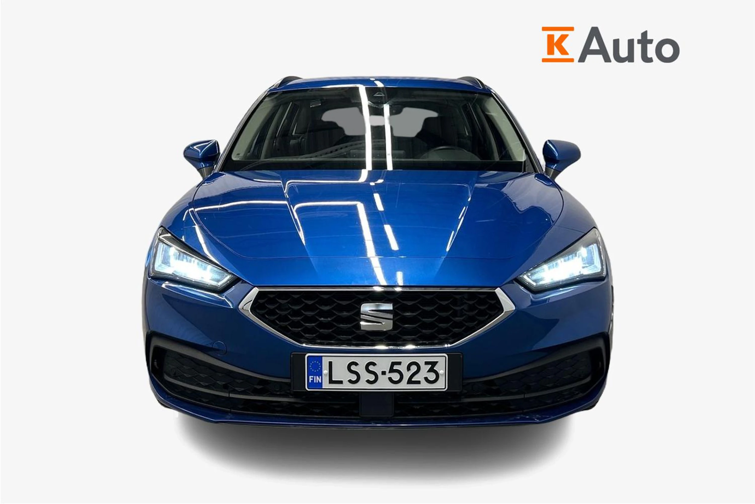 sininen SEAT Leon Sportstourer 2025 kuva 4.