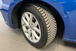 sininen SEAT Leon Sportstourer 2025 kuva 10.