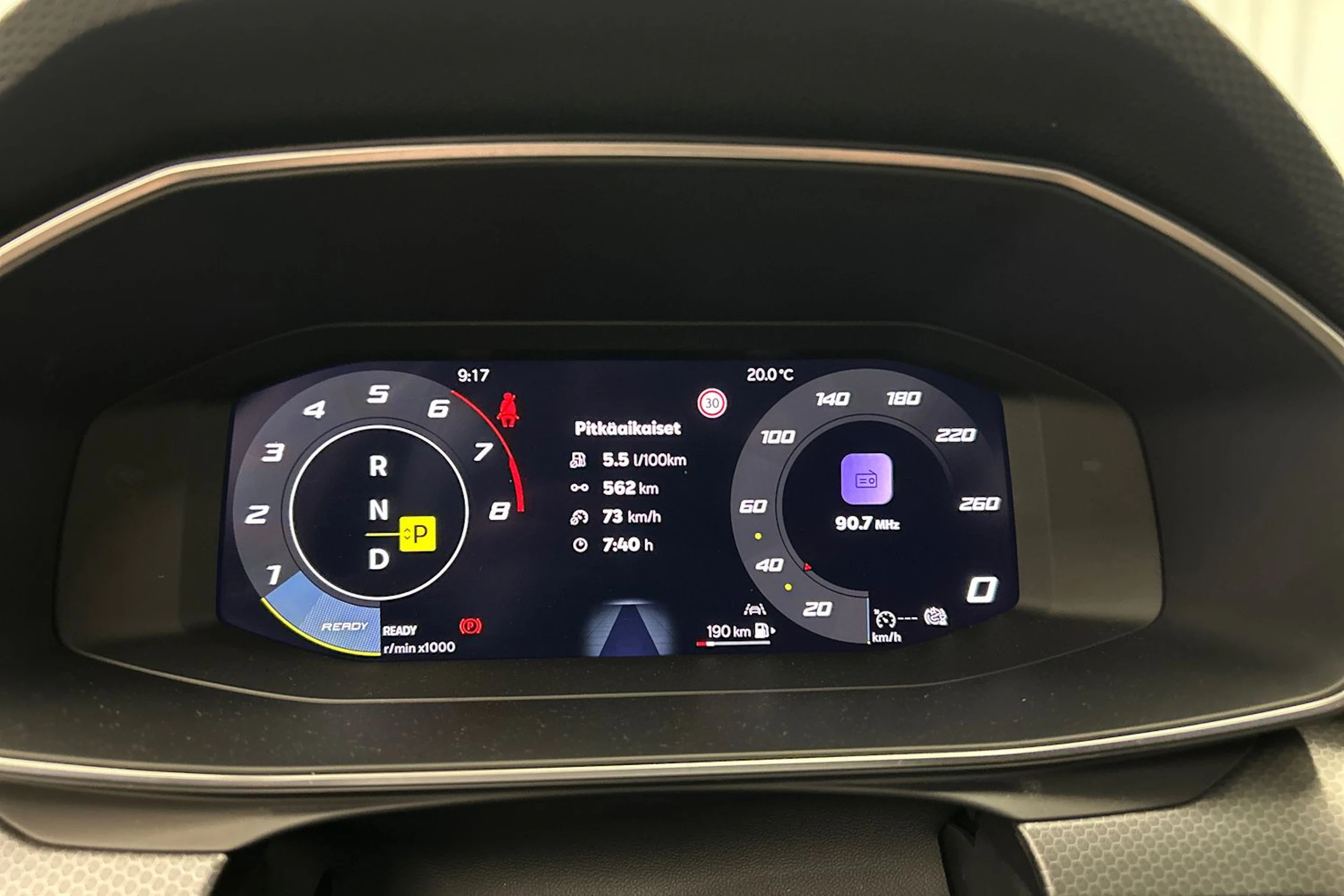 sininen SEAT Leon Sportstourer 2025 kuva 14.