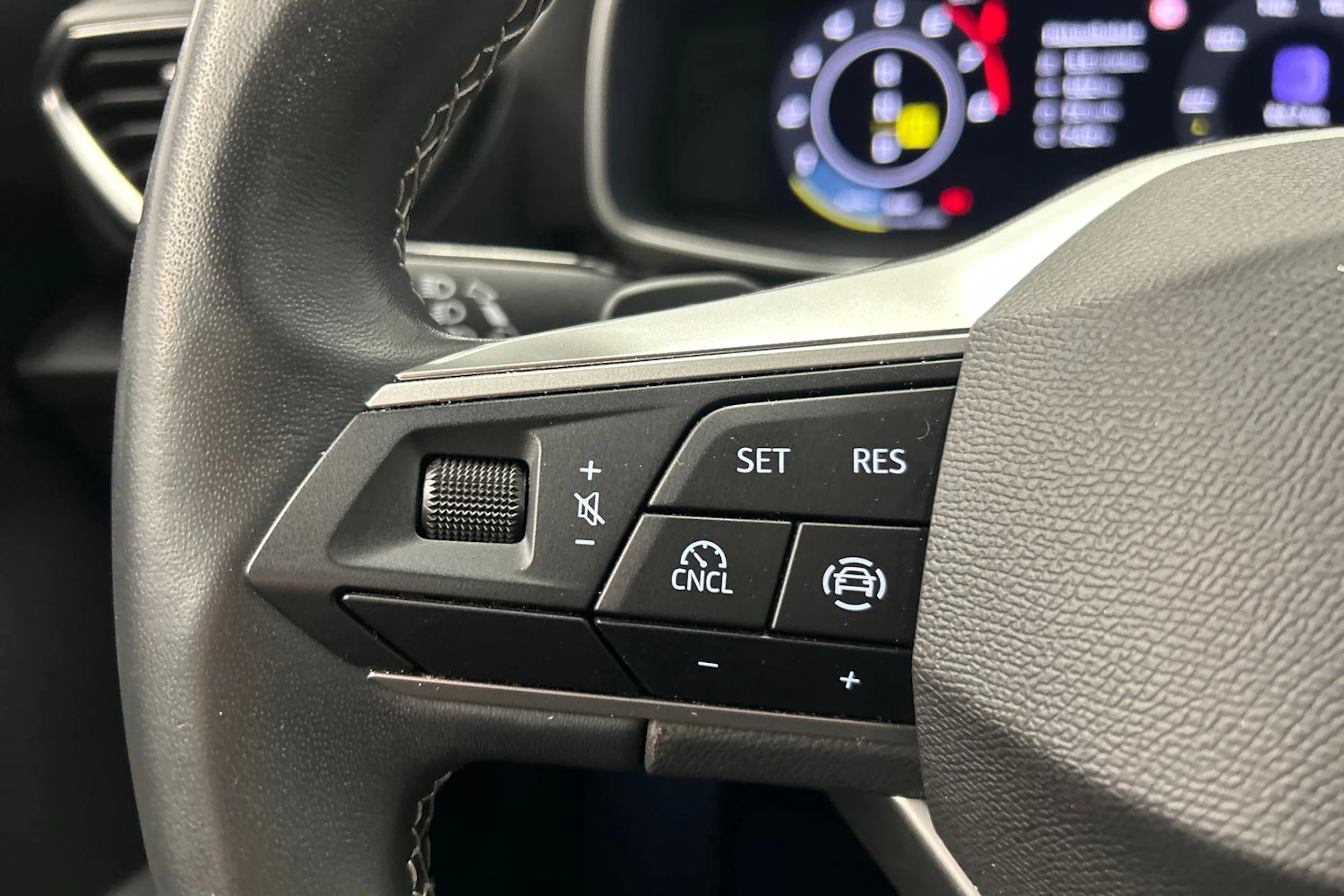 sininen SEAT Leon Sportstourer 2025 kuva 15.