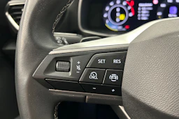 sininen SEAT Leon Sportstourer 2025 kuva 15.