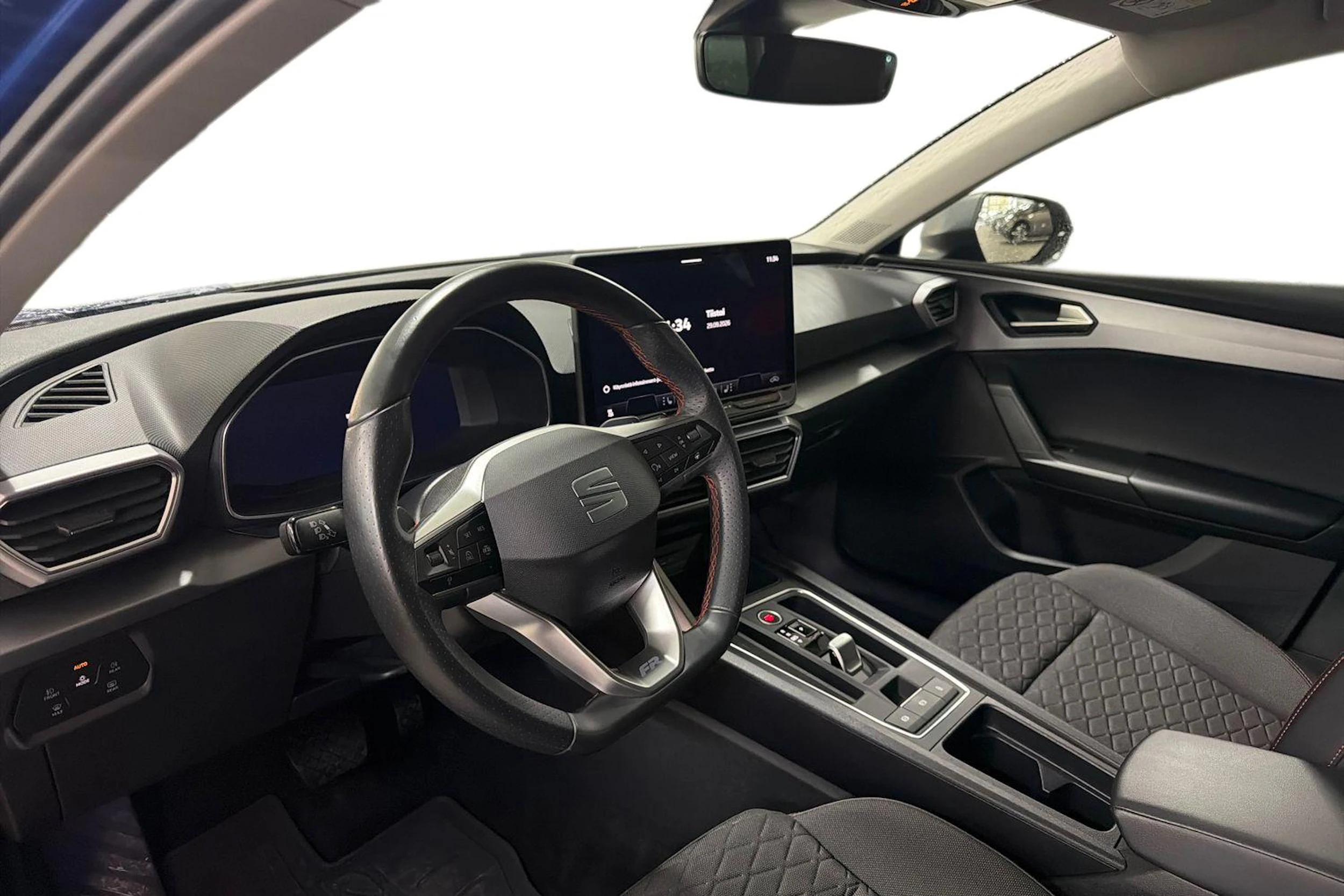 sininen SEAT Leon 2025 kuva 3.