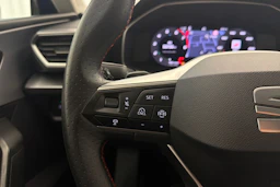 sininen SEAT Leon Sportstourer 2025 kuva 18.