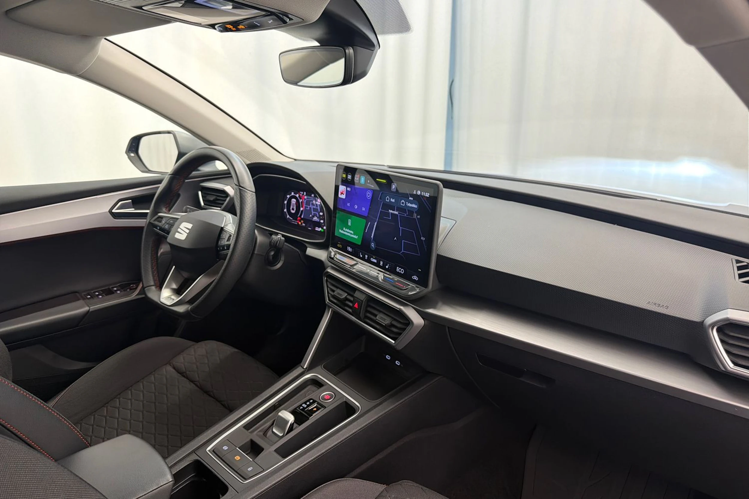 sininen SEAT Leon Sportstourer 2025 kuva 30.