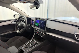 sininen SEAT Leon Sportstourer 2025 kuva 30.