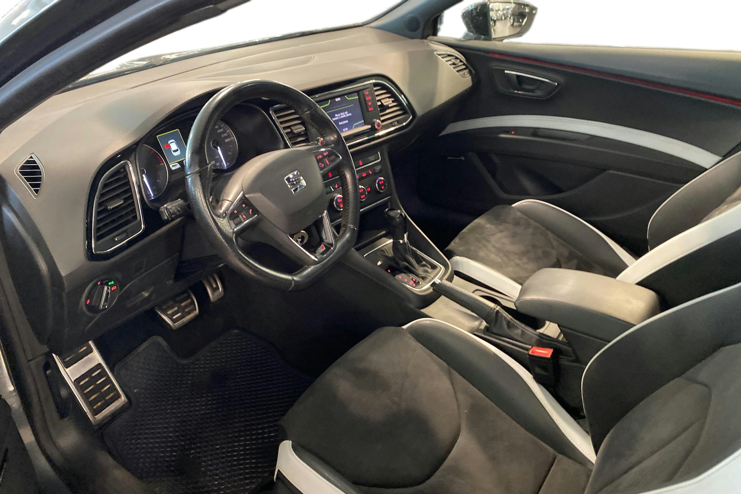 harmaa SEAT Leon SC 2015 kuva 7.