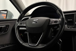 valkoinen SEAT Leon Sportourer ST 2019 kuva 15.