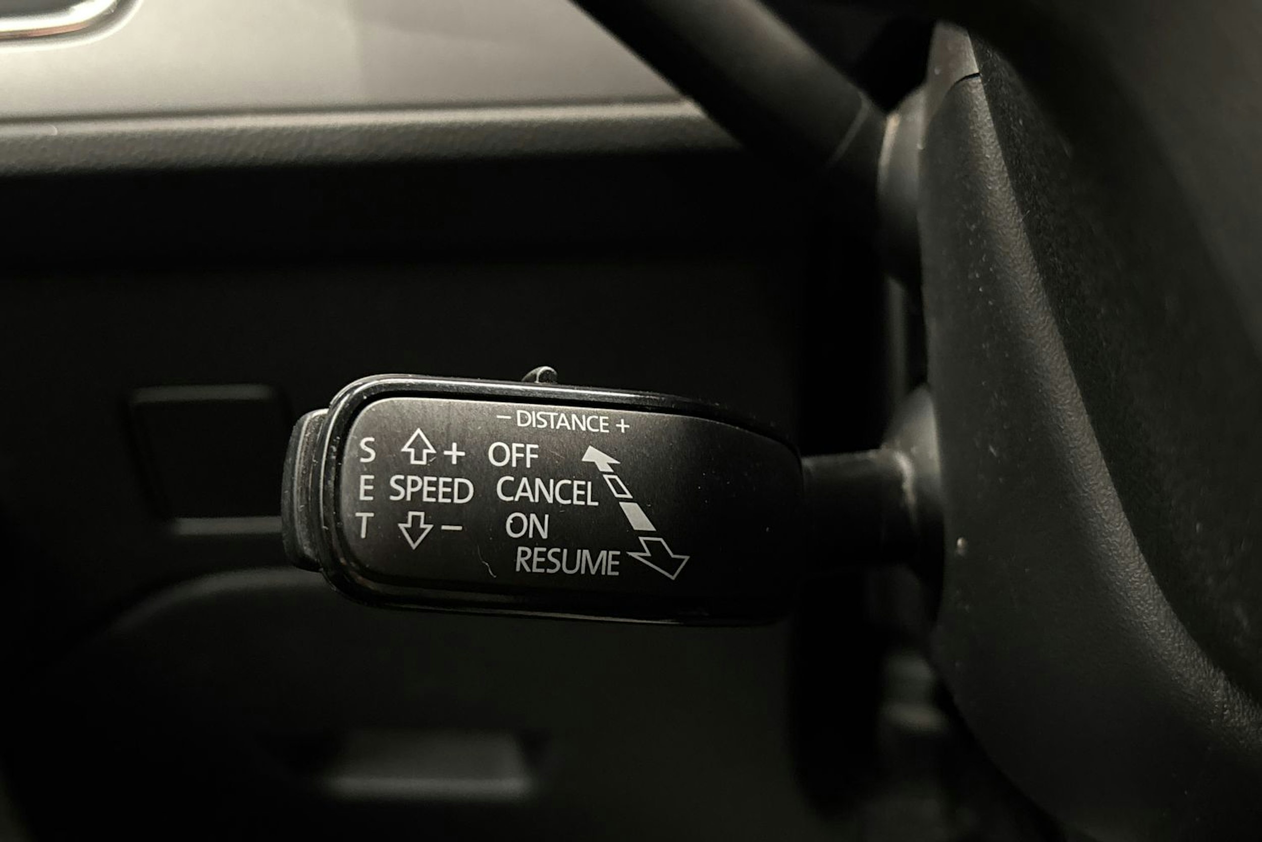 valkoinen SEAT Leon Sportourer ST 2019 kuva 18.