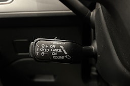 valkoinen SEAT Leon Sportourer ST 2019 kuva 18.