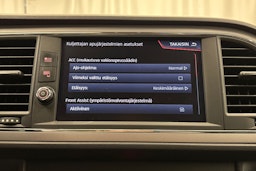 valkoinen SEAT Leon Sportourer ST 2019 kuva 22.