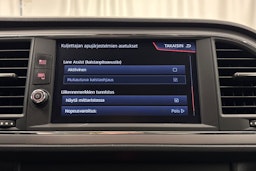 valkoinen SEAT Leon Sportourer ST 2019 kuva 23.