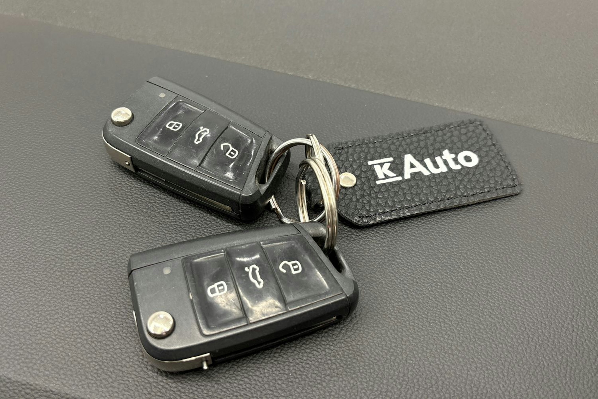 valkoinen SEAT Leon Sportourer ST 2019 kuva 27.