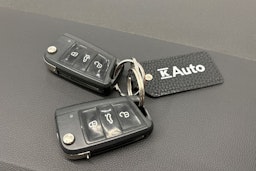 valkoinen SEAT Leon Sportourer ST 2019 kuva 27.