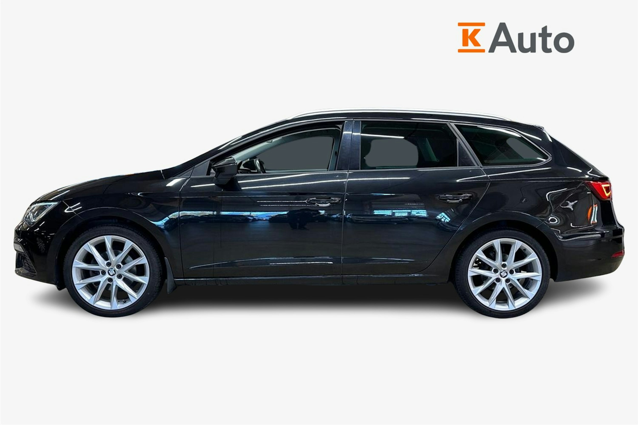 musta SEAT Leon Sportourer ST 2019 kuva 5.