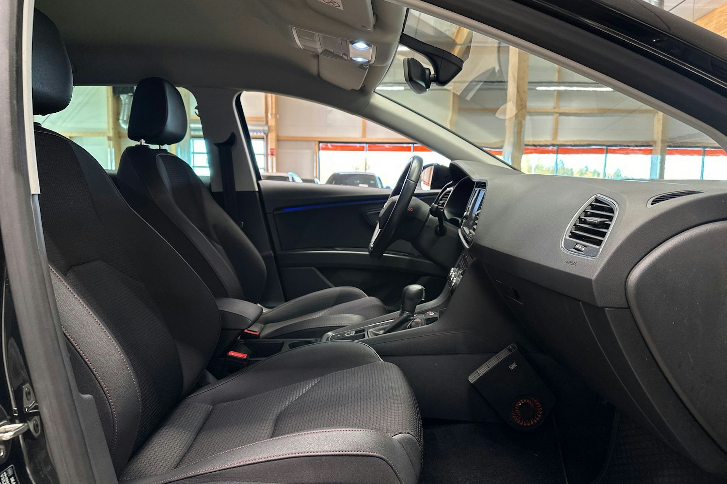 musta SEAT Leon Sportourer ST 2019 kuva 12.