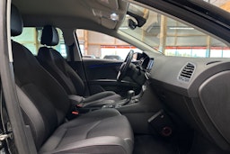 musta SEAT Leon Sportourer ST 2019 kuva 12.