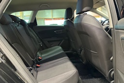 musta SEAT Leon Sportourer ST 2019 kuva 13.