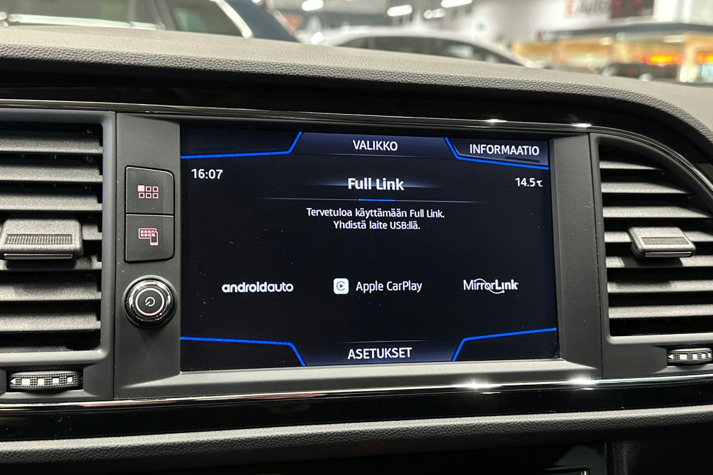 musta SEAT Leon Sportourer ST 2019 kuva 17.
