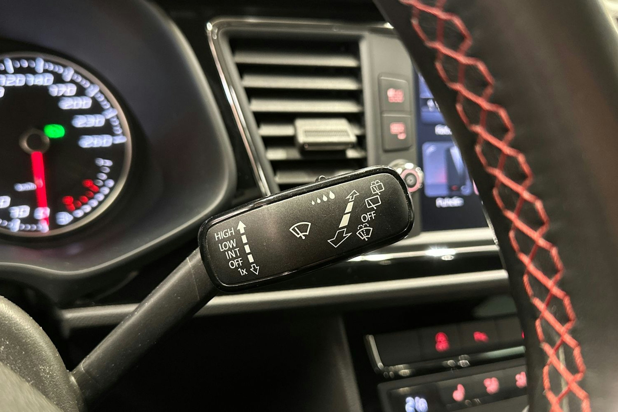 musta SEAT Leon Sportourer ST 2019 kuva 23.