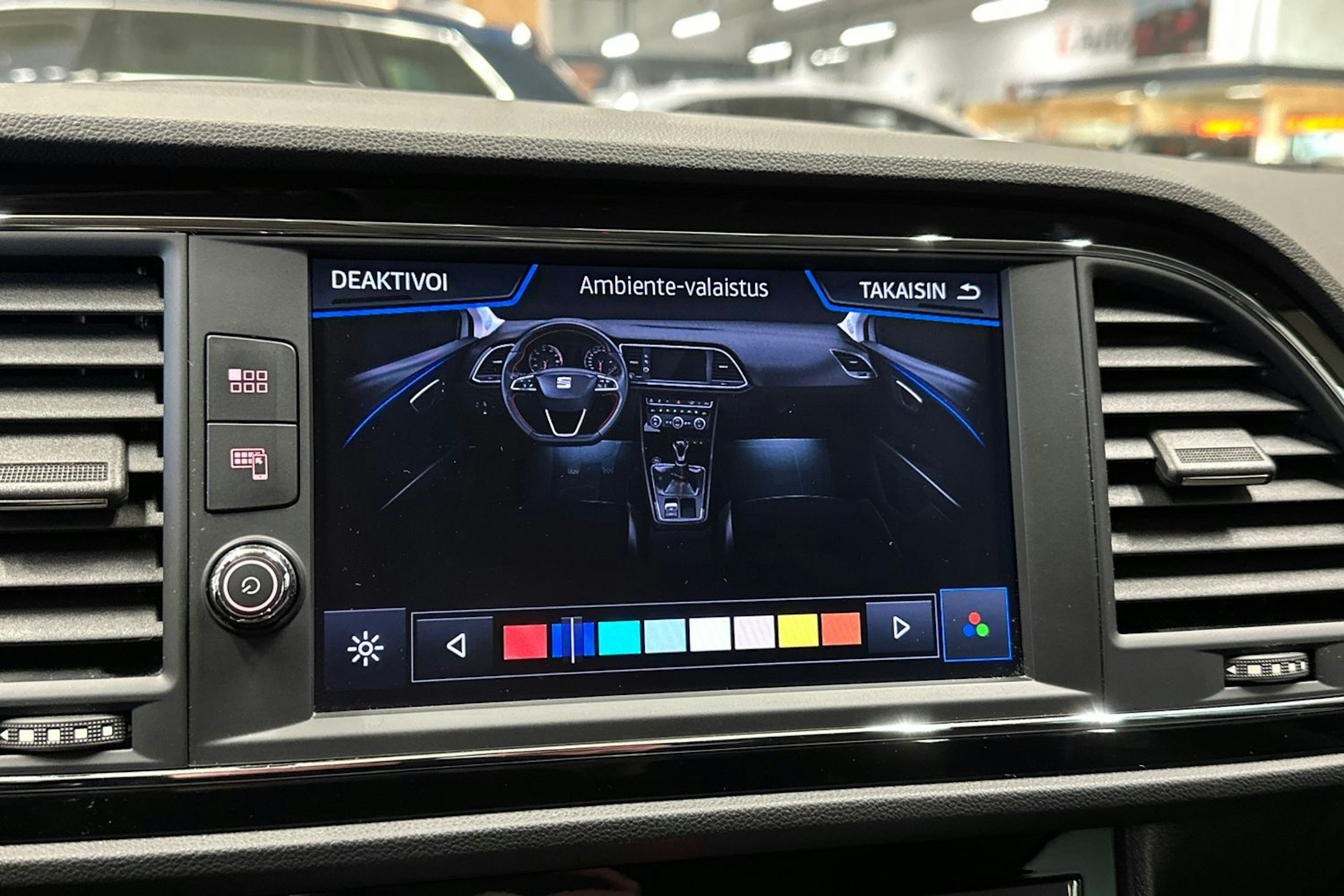 musta SEAT Leon Sportourer ST 2019 kuva 27.