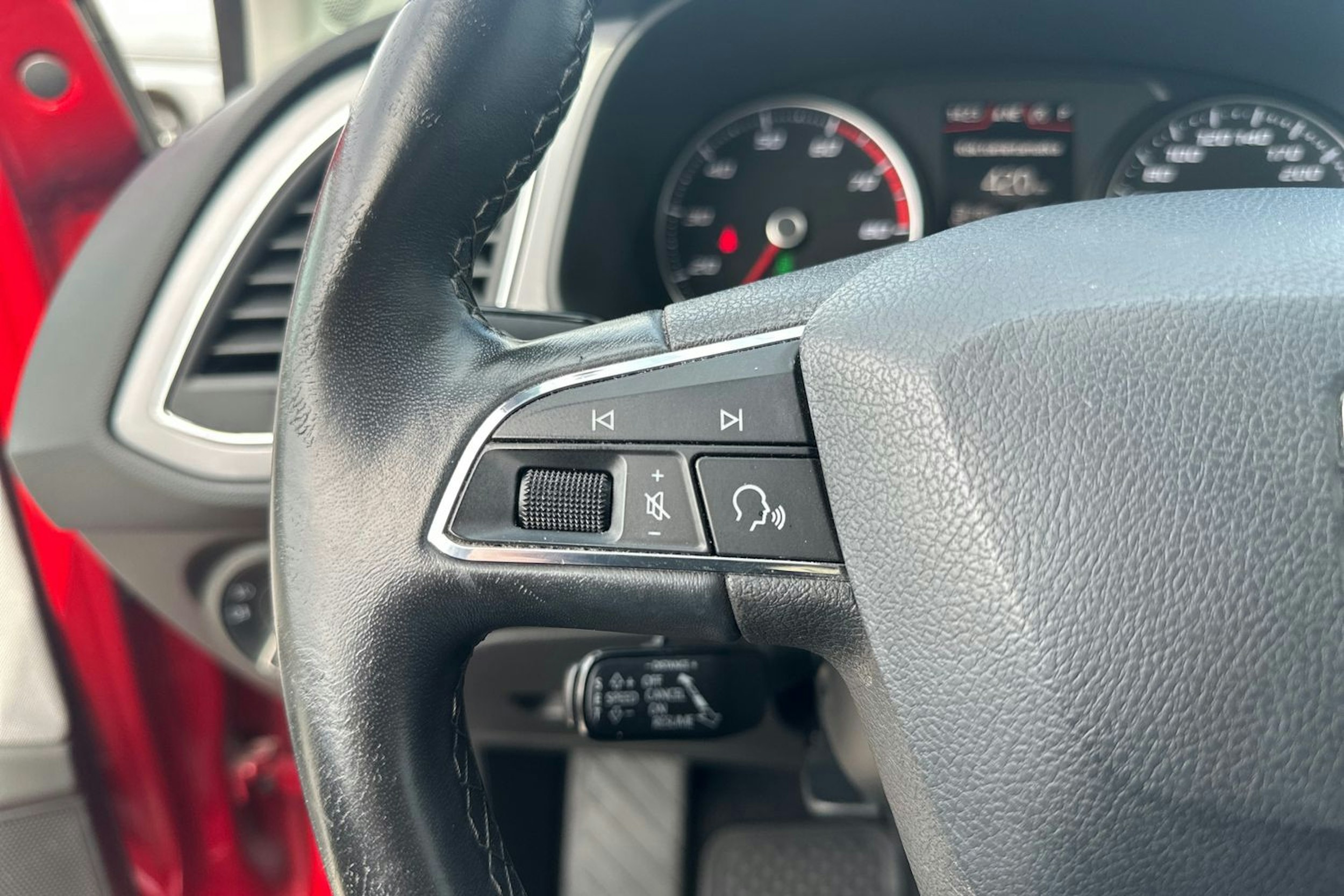 punainen SEAT Leon Sportourer ST 2019 kuva 16.