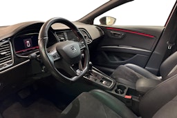 punainen SEAT Leon Sportourer ST 2020 kuva 3.