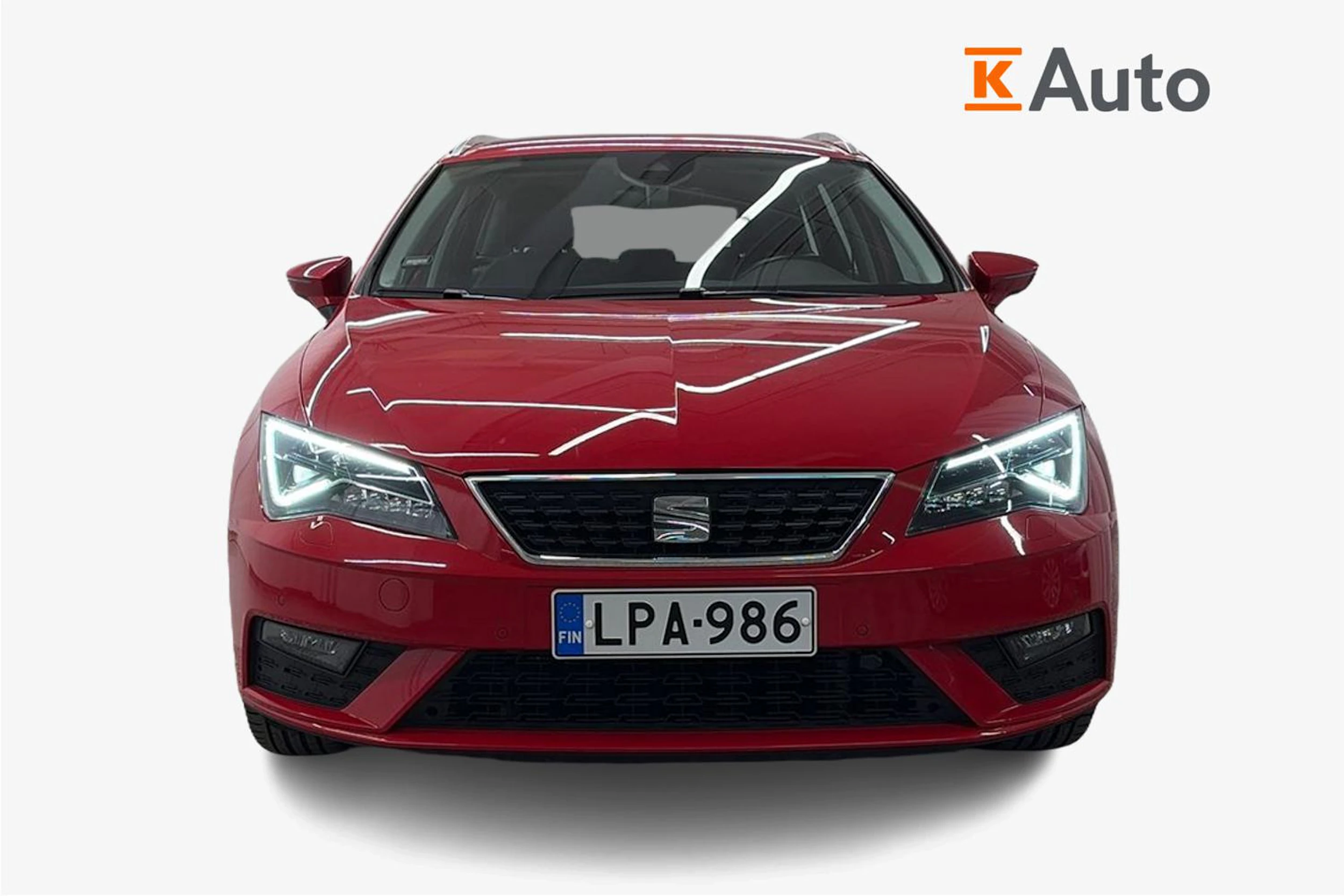 Punainen SEAT Leon Sportourer ST 2020 kuva 4.