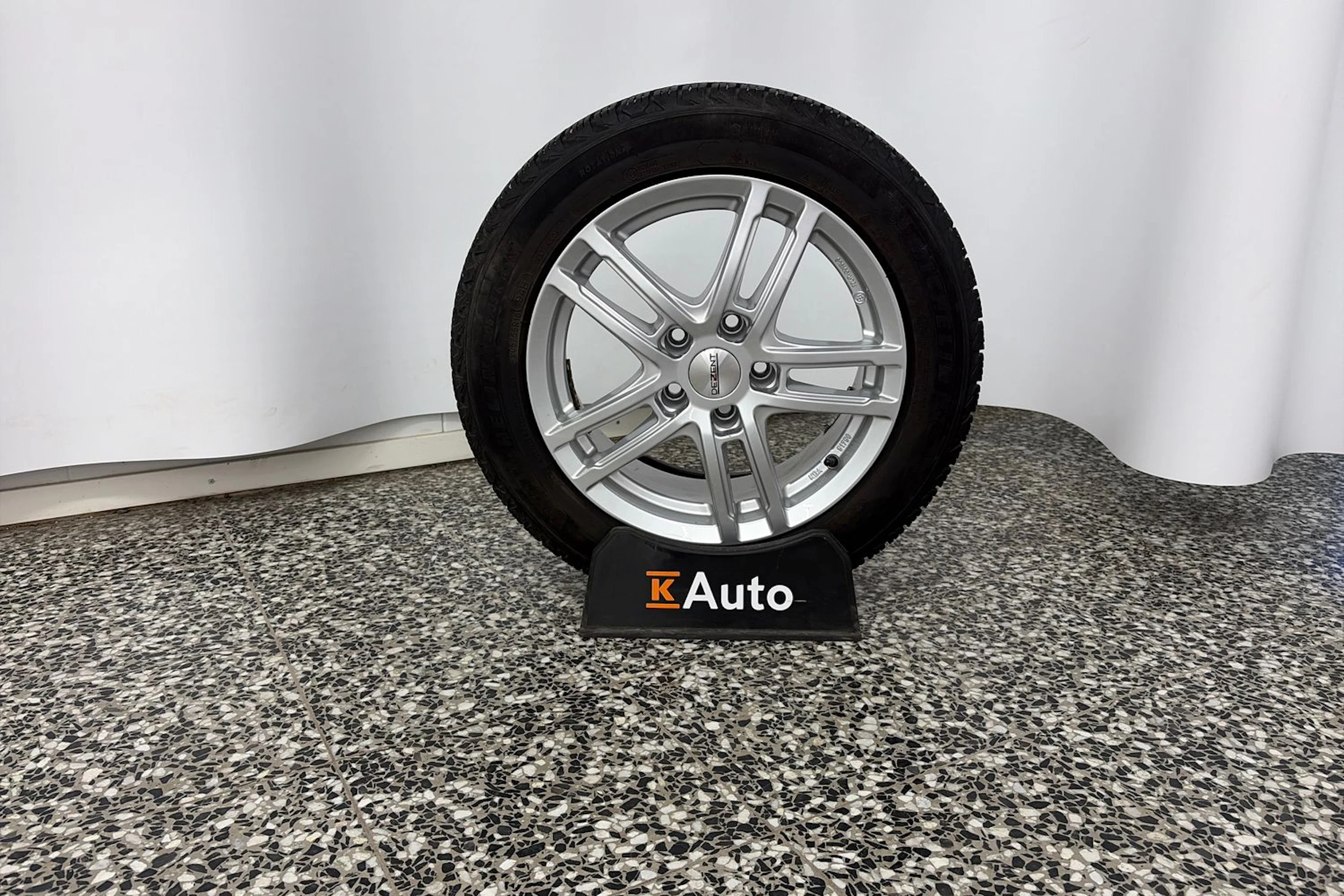 Punainen SEAT Leon Sportourer ST 2020 kuva 10.