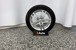 Punainen SEAT Leon Sportourer ST 2020 kuva 10.