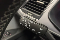 Punainen SEAT Leon Sportourer ST 2020 kuva 16.
