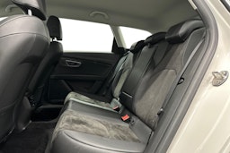 valkoinen SEAT Leon Sportstourer 2020 kuva 10.