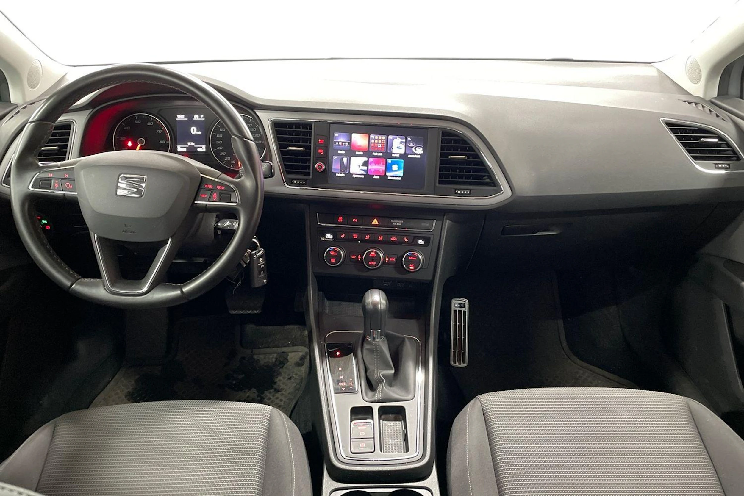 Hopea SEAT Leon Sportourer ST 2020 kuva 7.