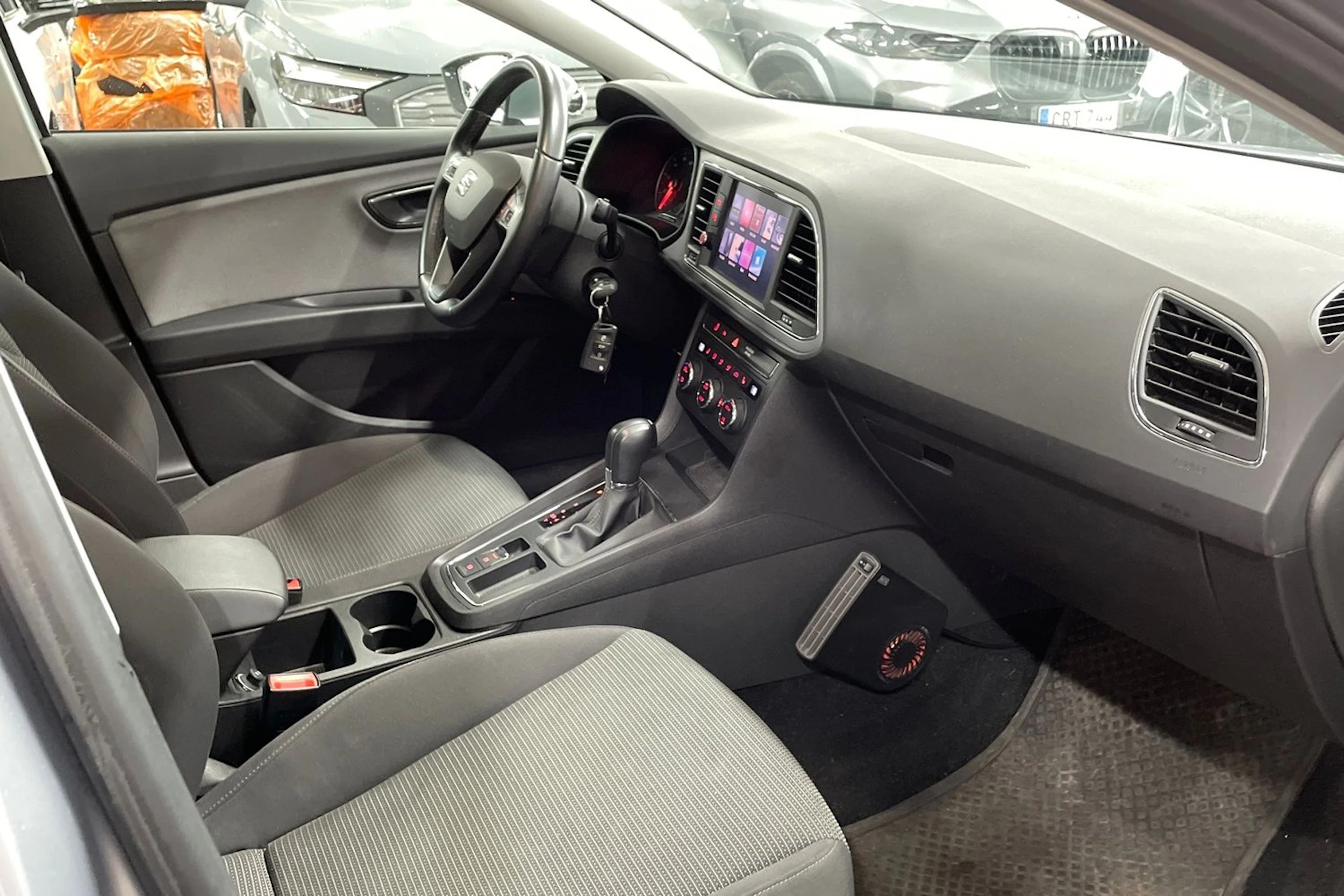 Hopea SEAT Leon Sportourer ST 2020 kuva 11.