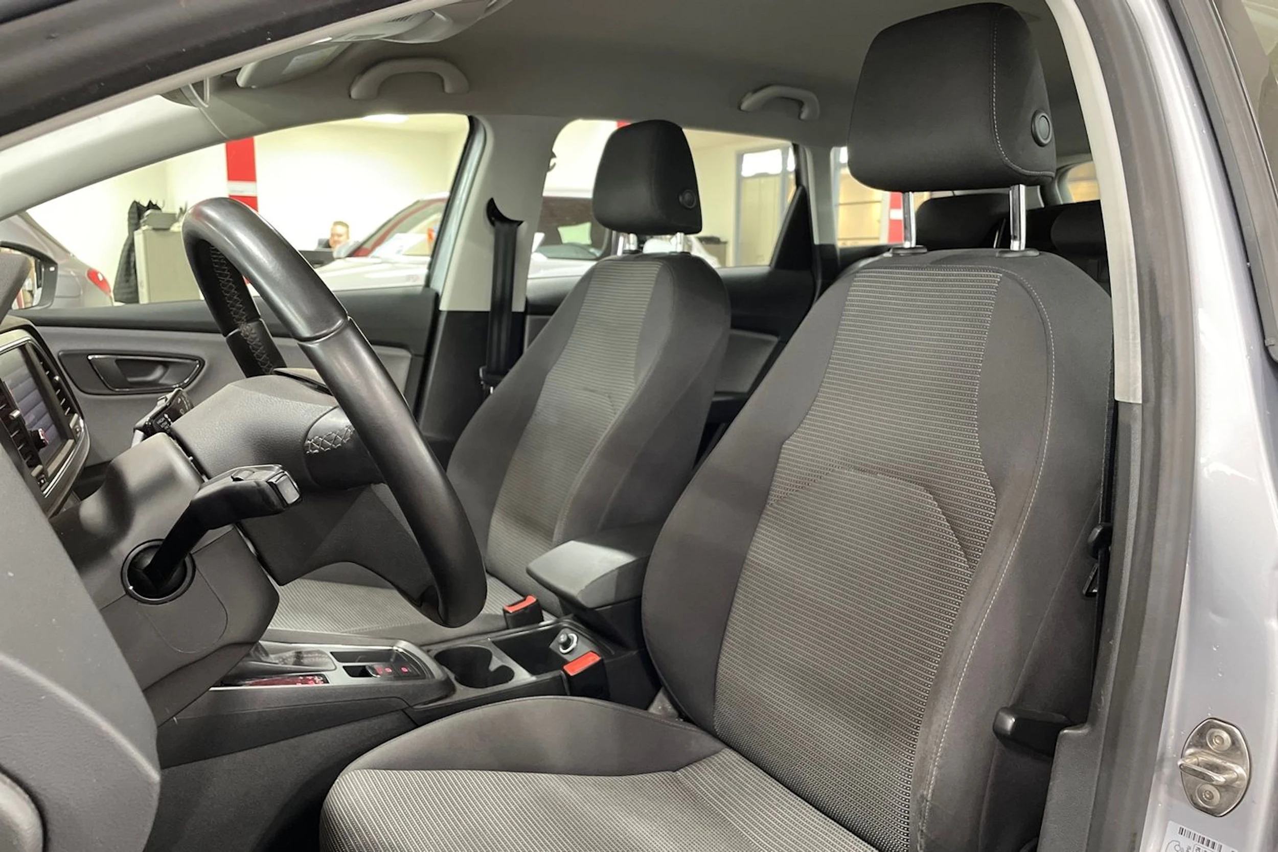 Hopea SEAT Leon Sportourer ST 2020 kuva 24.