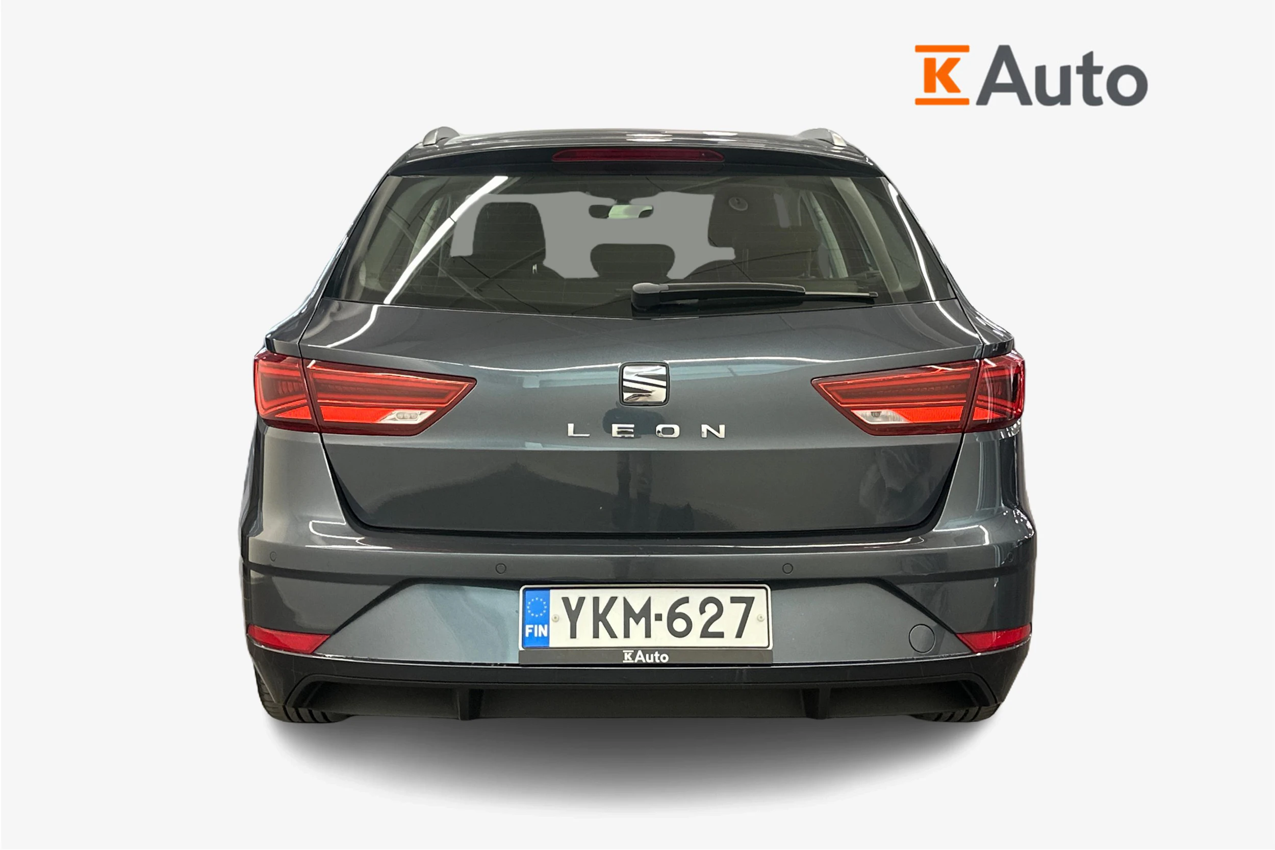 Harmaa SEAT Leon Sportourer ST 2020 kuva 4.