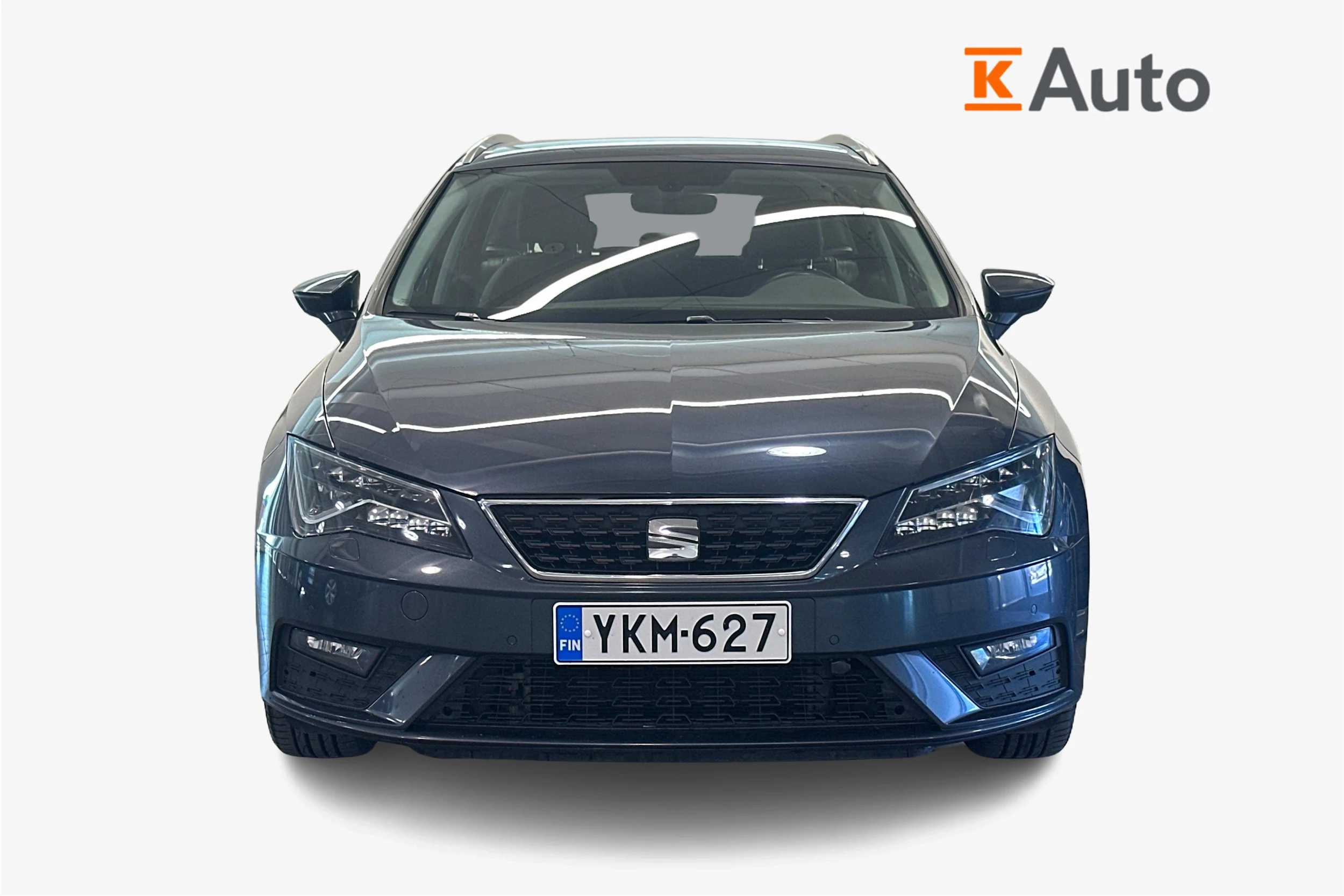 Harmaa SEAT Leon Sportourer ST 2020 kuva 5.