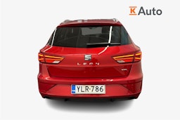 Punainen SEAT Leon Sportourer ST 2020 kuva 3.