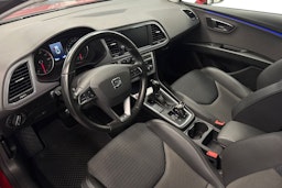 Punainen SEAT Leon Sportourer ST 2020 kuva 7.