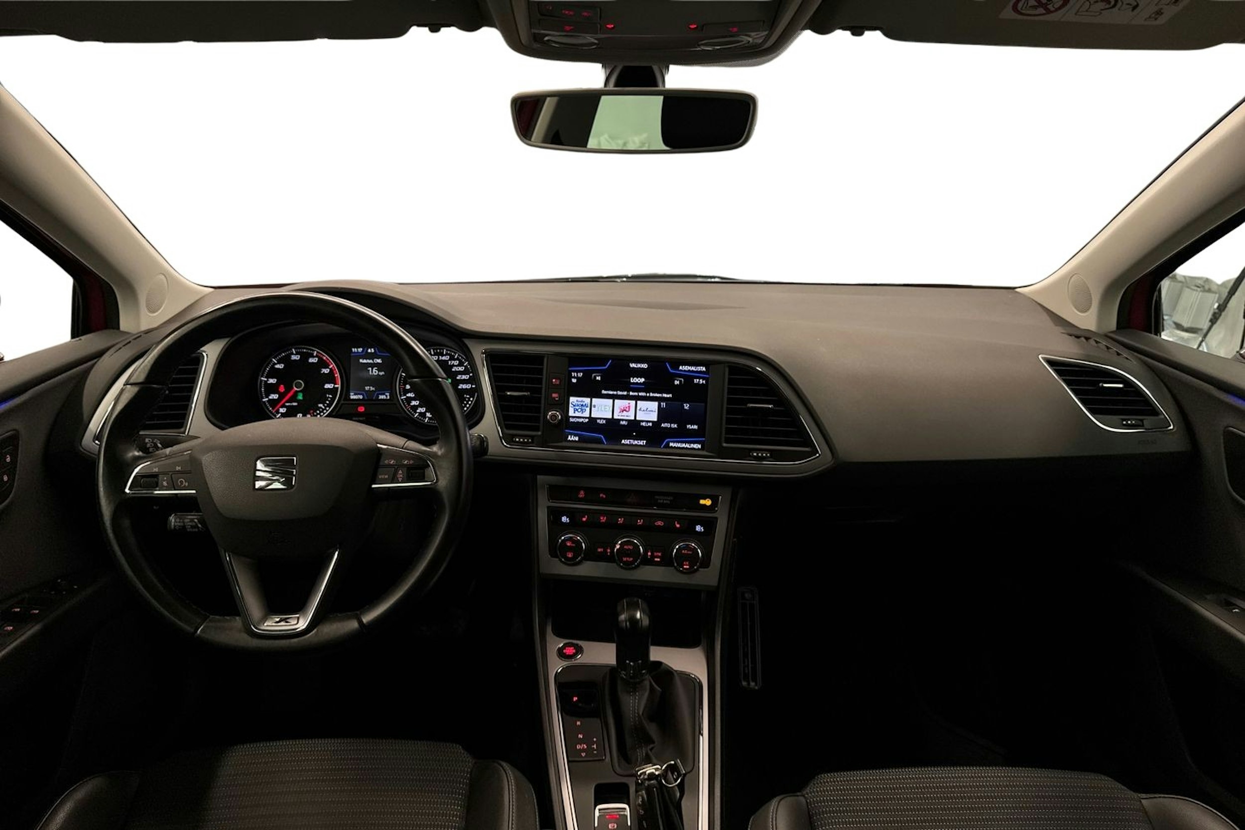 Punainen SEAT Leon Sportourer ST 2020 kuva 9.